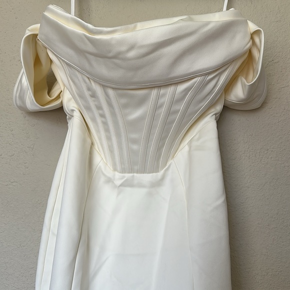 House of CB ‘Antoinette’ Ivory Corset Off Shoulder LIMITED EDITION Bridal GOWN L - Picture 6 of 13